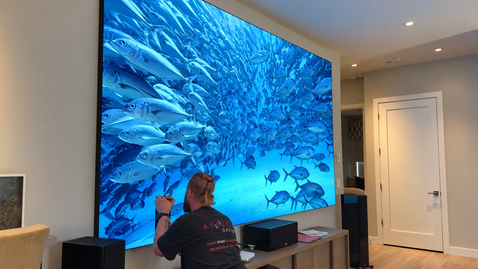 Custom format Pixel Perfect Walls display